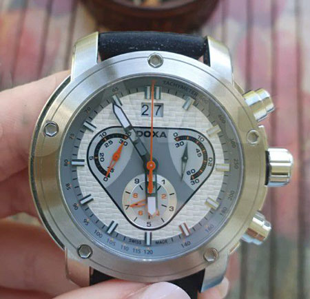 ساعت مچی دوکسا سوئیس مدل 155.10.151.01O